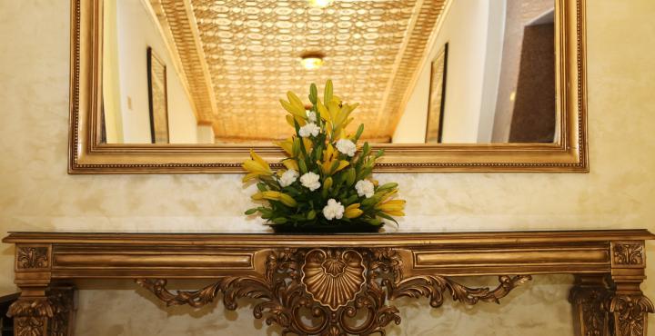 Srīnagar Batra Hotels And Residences מראה חיצוני תמונה
