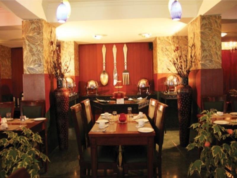 Srīnagar Batra Hotels And Residences מראה חיצוני תמונה