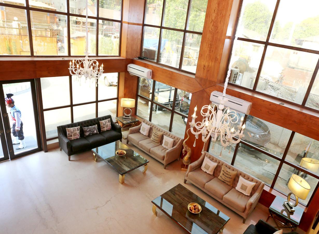 Srīnagar Batra Hotels And Residences מראה חיצוני תמונה