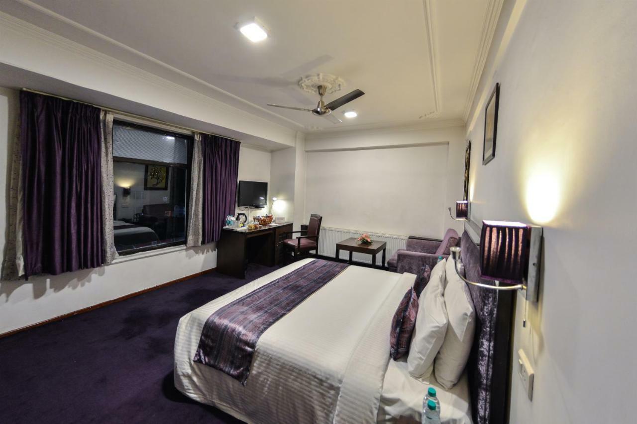 Srīnagar Batra Hotels And Residences מראה חיצוני תמונה