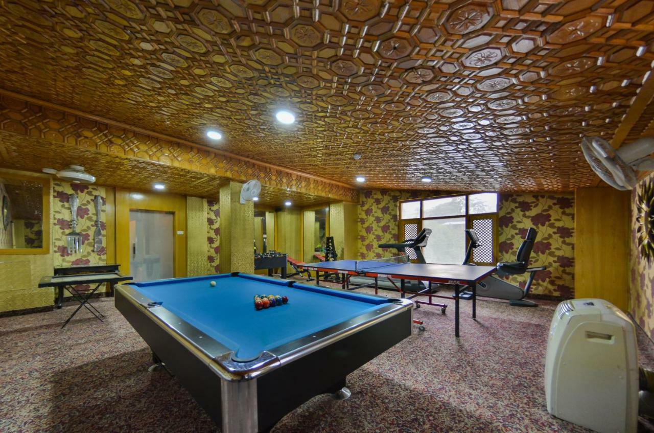 Srīnagar Batra Hotels And Residences מראה חיצוני תמונה